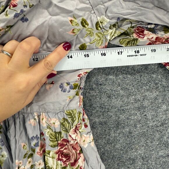 Angie Dress Women S Small Gray Floral Sheath Short V-Neck Long Sleeve Casual - Picture 4 of 6